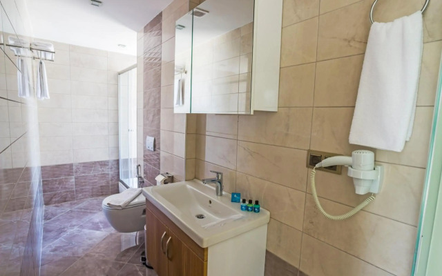 Alesha Suite