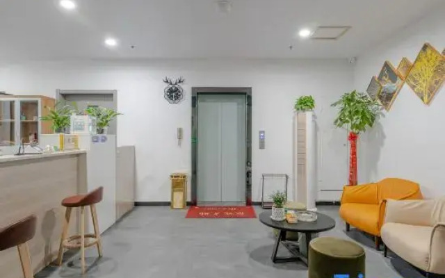 Qingnian Boutique Hotel（FeiDong longtang shuilishuidian dian）
