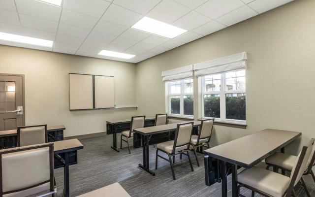 Homewood Suites by Hilton Newark-Fremont