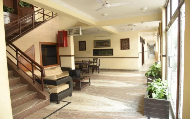 Taj Inn