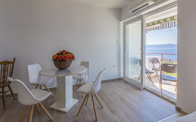 Apartment Vedry