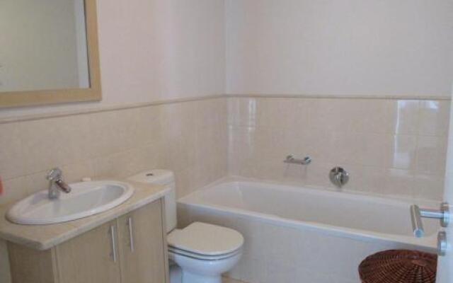 Point Village Accommodation - Santos 41