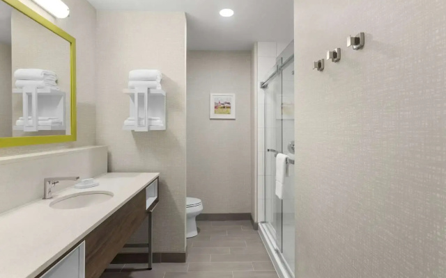 Hampton Inn By Hilton Cornwall