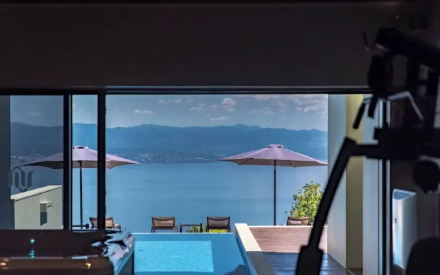 Villa AltaVista, Opatija - Seaview & Relax with Heated Pool and Private MiniGolf