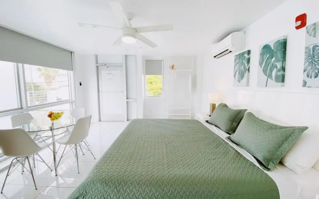 Samantha Apartments by Lowkl