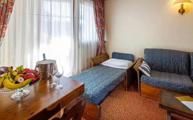 Hotel Alaska Cortina