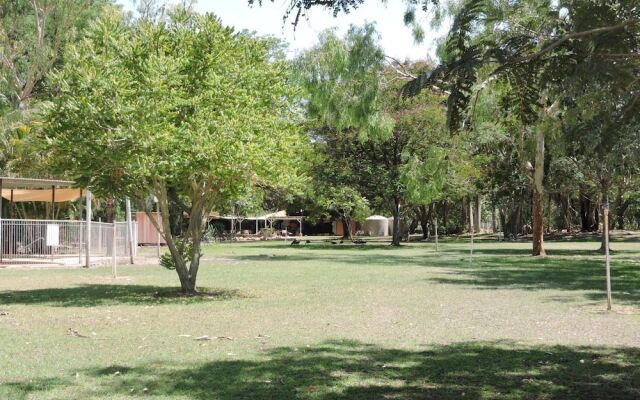 Territory Manor Motel & Caravan Park