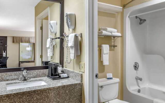 Quality Inn Hillsville