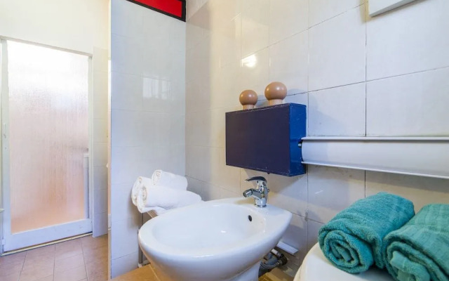 Nelson Mandela Forum Flat