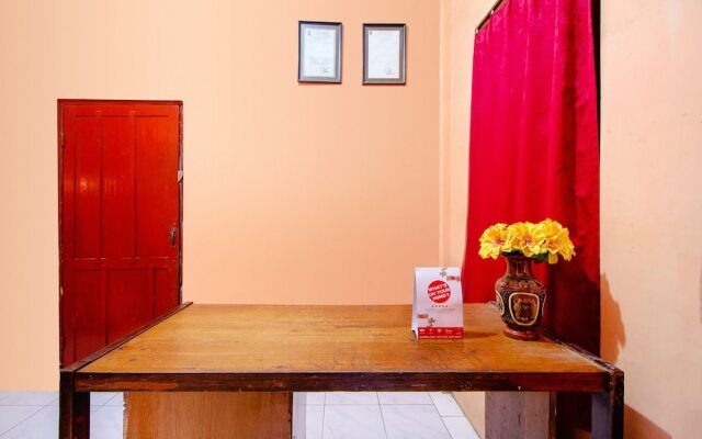 House 24 by OYO Rooms