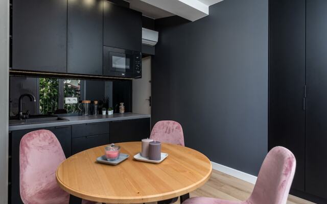 Smart Apartments- Old Town Train Station