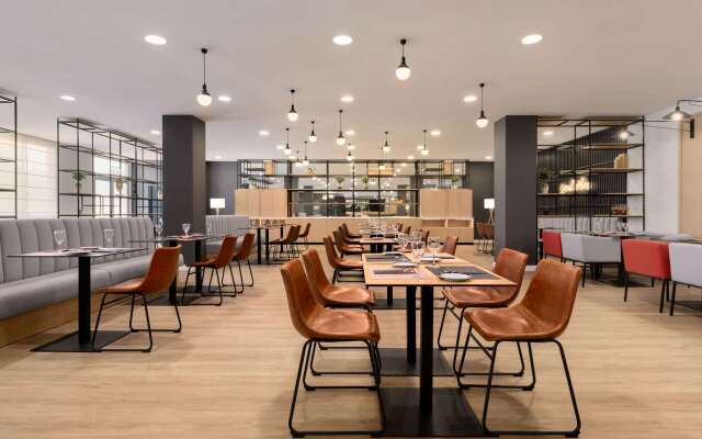 Ramada by Wyndham Valencia Almussafes