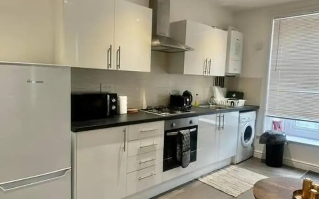 Lewisham - Apartment - Sleeps 5 - Central Location