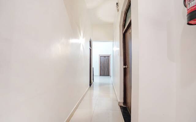 Fabhotel Shree Mahidev Palace