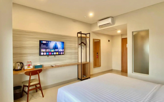 Front One Hotel Gombong – Guest Rooms – Kebumen