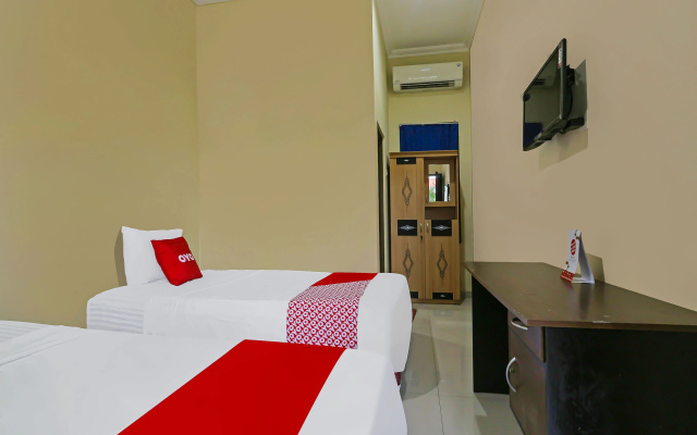 Hotel O Wahidin Guesthouse – Guest Rooms – Pekalongan