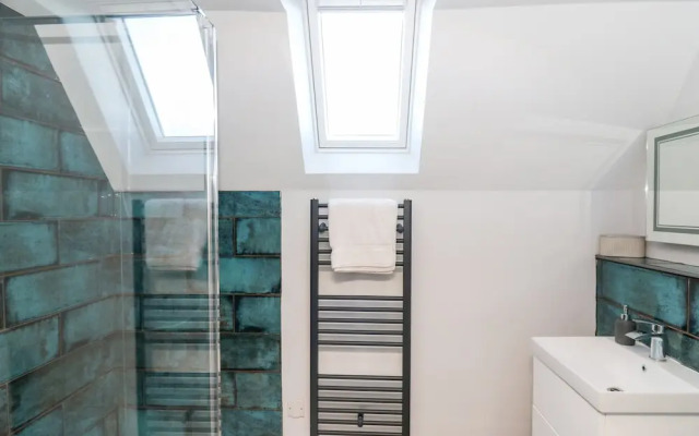 Valley View Hideaway