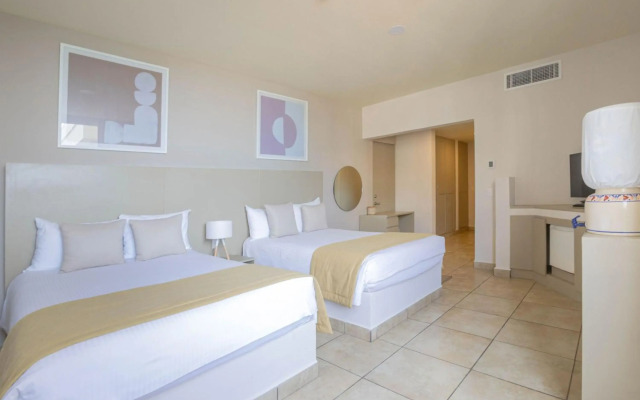 Ixchel Beach Hotel