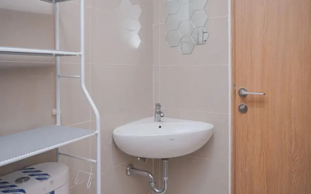 Comfy And Minimalist Studio Apartment B Residence