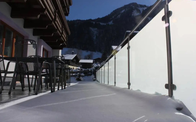 Pension Monika - Kaprun