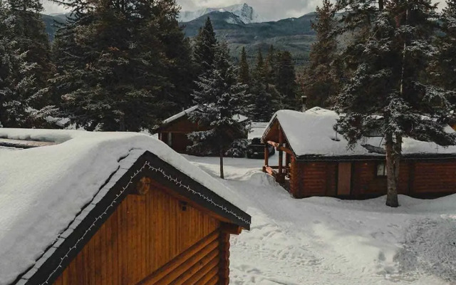 Castle Mountain Chalets