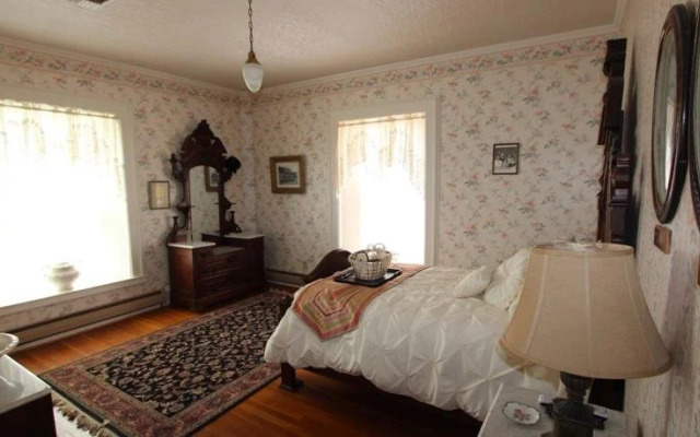 Clover Cliff Ranch Bed and Breakfast