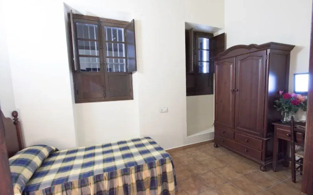 Hotel Puerta De La Sierra