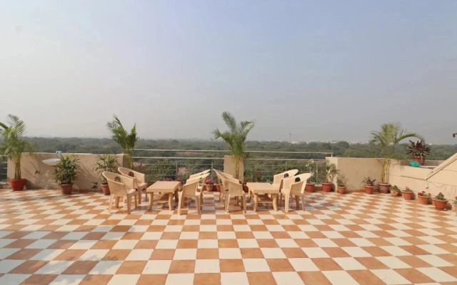 Kehar Palace by OYO Rooms