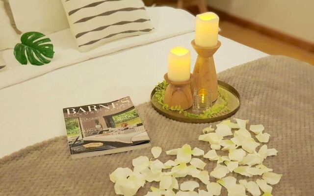 The Triplex Sky Penthouse Hotel