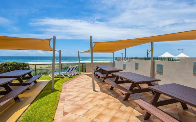 Breakers North Absolute Beachfront Apartments