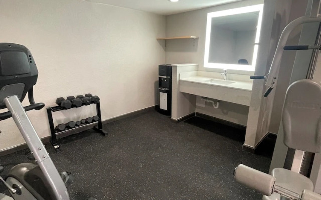 Days Inn by Wyndham Gainesville