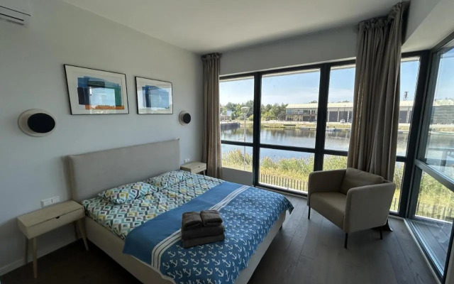Sea-sight apartment by Šventosios vartai