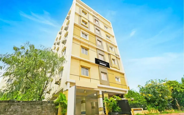 Townhouse Chandanagar Railway Station