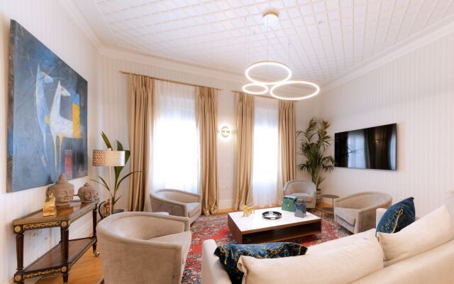 Castellano Hotel & Suites