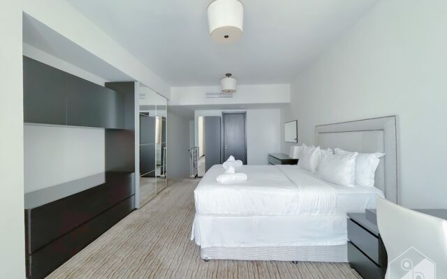 Luxurious Loft with stunning views Dubai