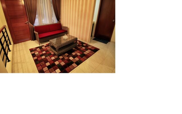 Villa Mawar Syariah, 3 BR, Nice View ke Bukit
