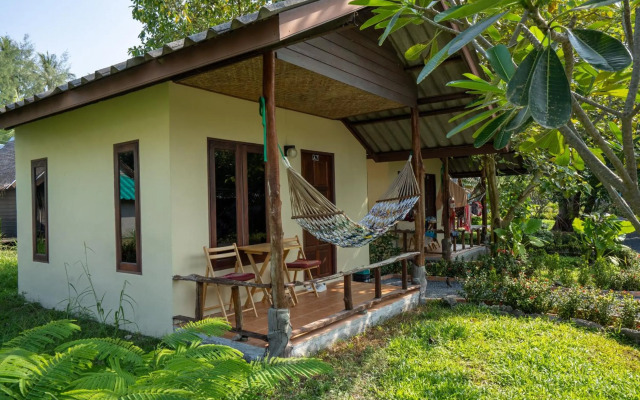 Isara Lanta Resort (SHA Extra Plus)