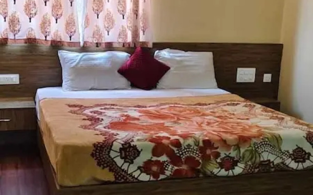 hotel white palace