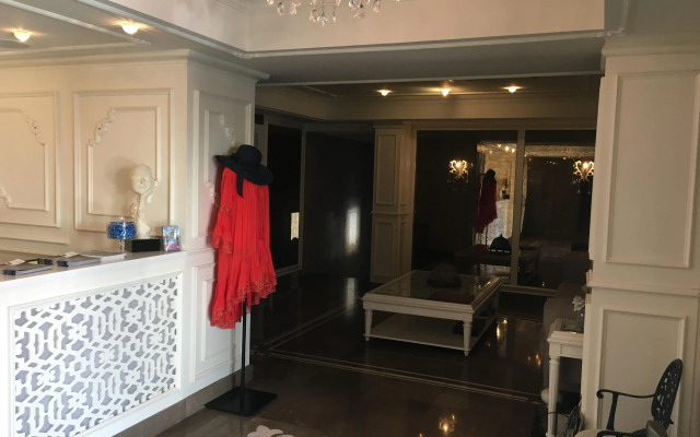 Ena Boutique Hotel & Residences