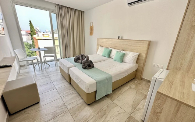 Sun Plaza Suites - Adults Only