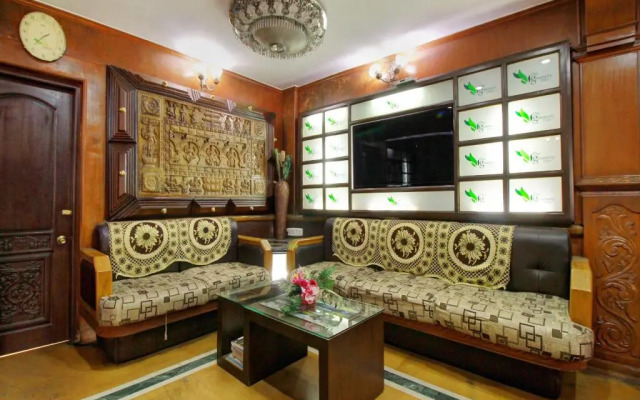 The Greenery - Holiday Inn by OYO Rooms