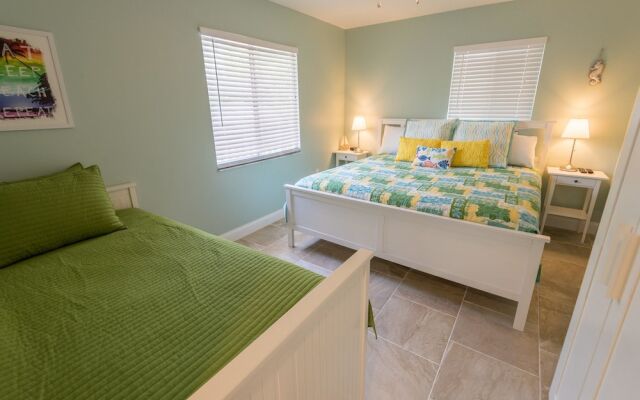 Mermaids Sunrise Apartment 3