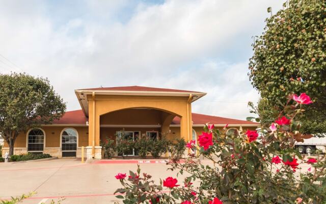 Motel 6 Alvarado, TX