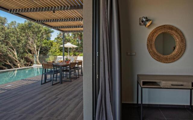 Brand new Villa Lefka with private pool at Platies