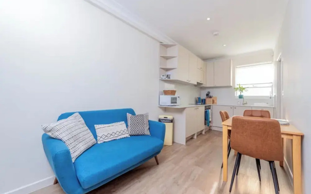 New 2bed - 20min to London - Free Parking - Petsok