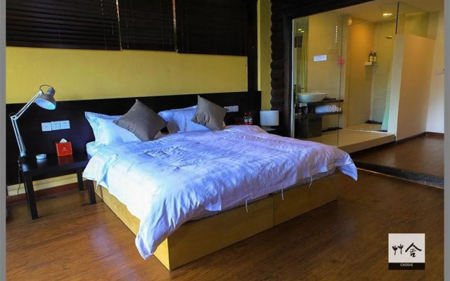 Lugu Lake Caoshe Vacation Inn