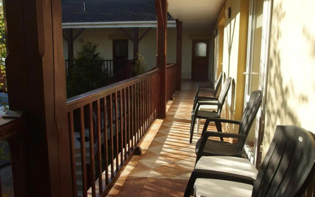 Patio Apartamenty i Pokoje