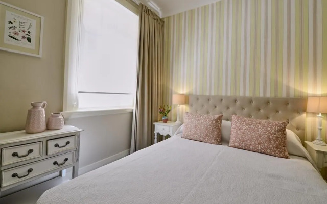 The Russell Boutique Hotel