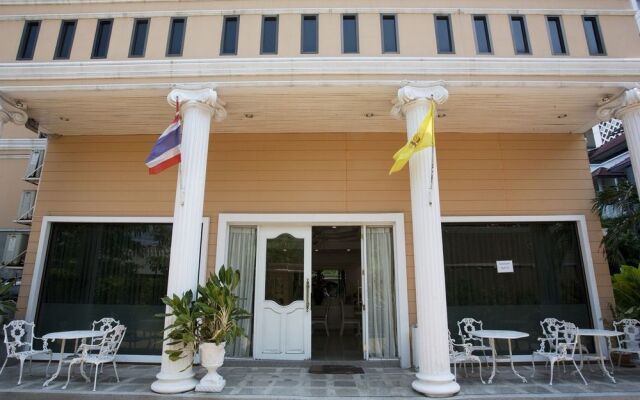 NIDA Rooms Phaholyothin 365 La Maison