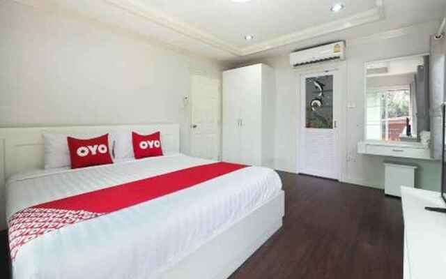 OYO 892 Tg Home